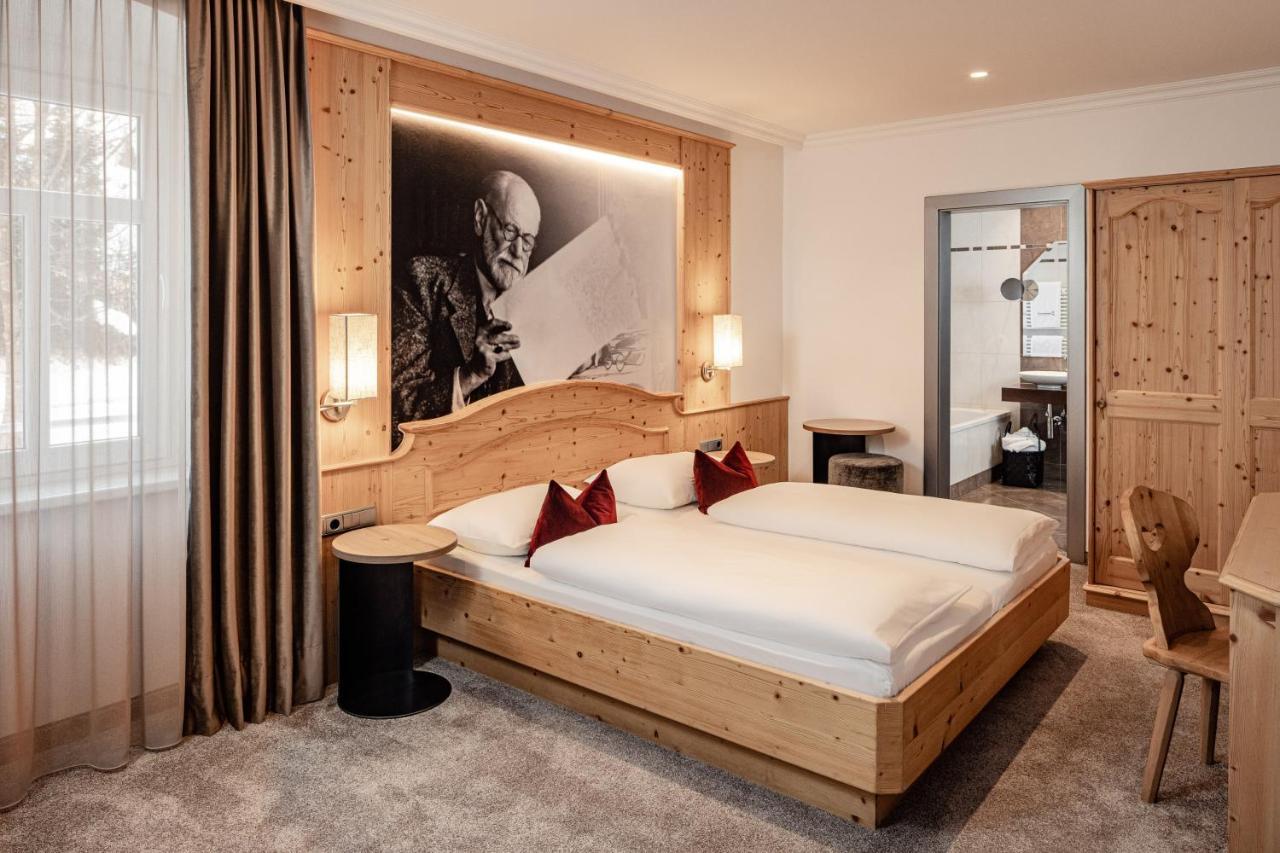 Double Room,1279787911:JPEG